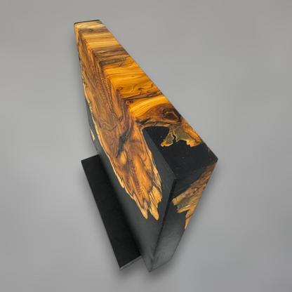 Magnetic knife stand